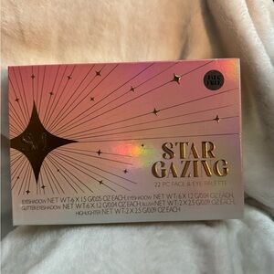 Star Gazing 22-Piece Face & Eye Palette